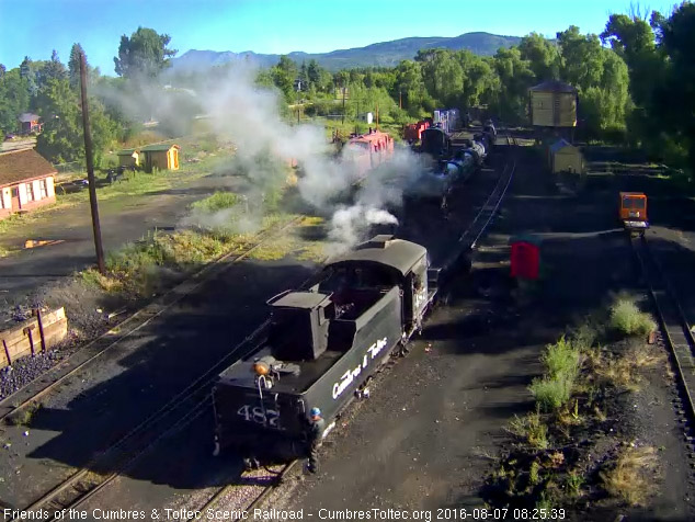 8-7-16 487 backs down to the coal dock lead.jpg