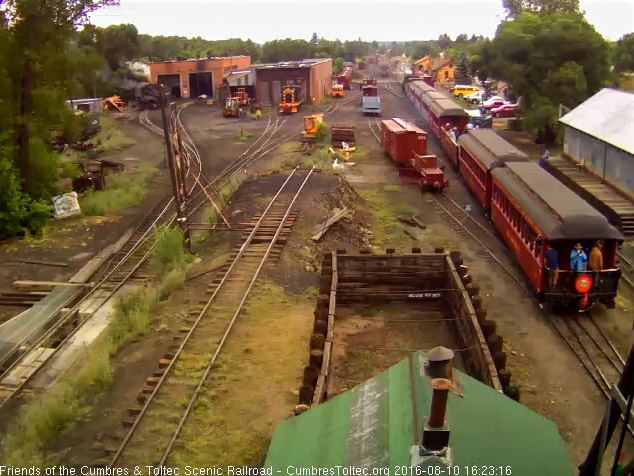 8.10.16 Some intrepid riders on the New Mexico platform.jpg