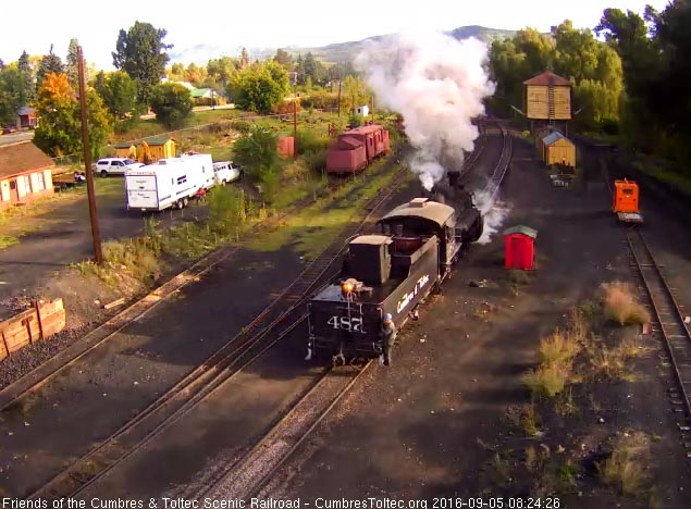 9.5.16 487 backs down the main toward the coal dock lead.jpg