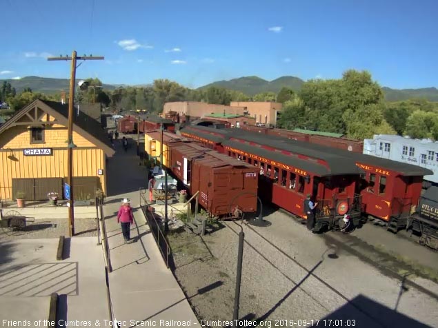 9.17.16 Conductor Ray is climbing on the New Mexico as 226 starts to move.jpg