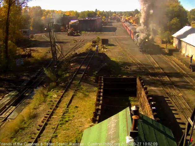 9.27.16 Under a plume of smoke and haze, the 484 gets the train moving.jpg