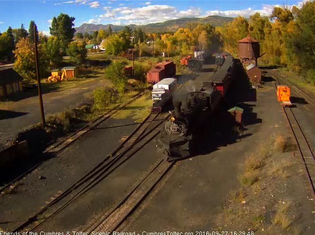 9.27.16 489 brings an 8 car 215 into Chama.jpg