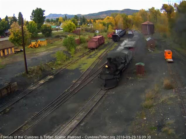 9.29.16 487 brings a 9 car 215 into Chama.jpg