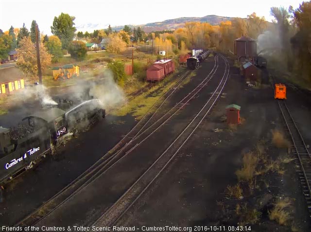 10.11.16 463 has moved down to the tank as Tracy washes down the 489.jpg