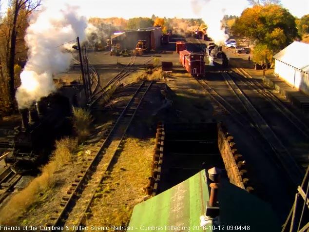 10.12.16 487 begins to pull into the coal lead as 463 comes out to the pit.jpg