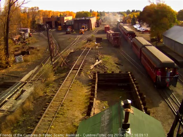 10.12.16 Several people on the Colorado's platform.jpg