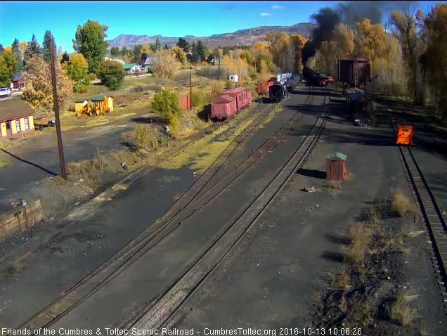 10.13.16 216 is clearing the yard as the fire patrol waits to leave.jpg