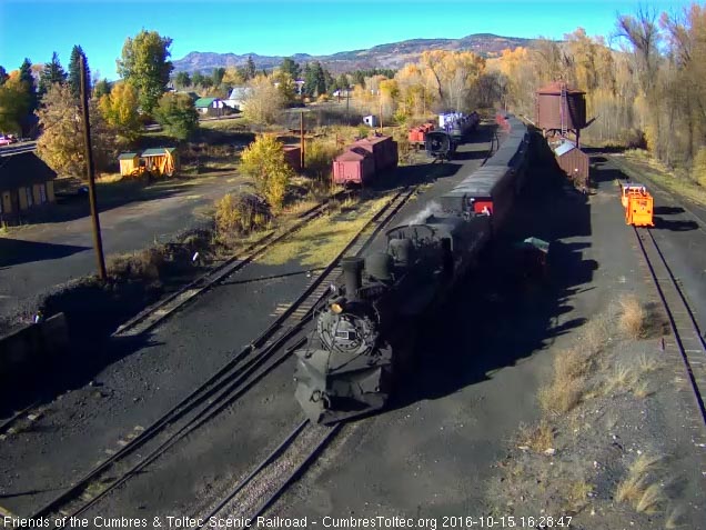 10.15.16 489 brings a 10 car 215 into Chama.jpg