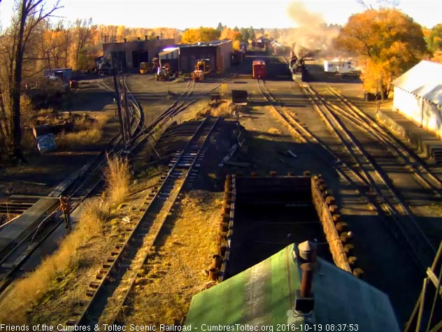 10.19.16 Servicing done, 487 waits the rest of its road crew to board.jpg