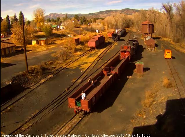 10.27.16 484 and its little train are back in Chama.jpg