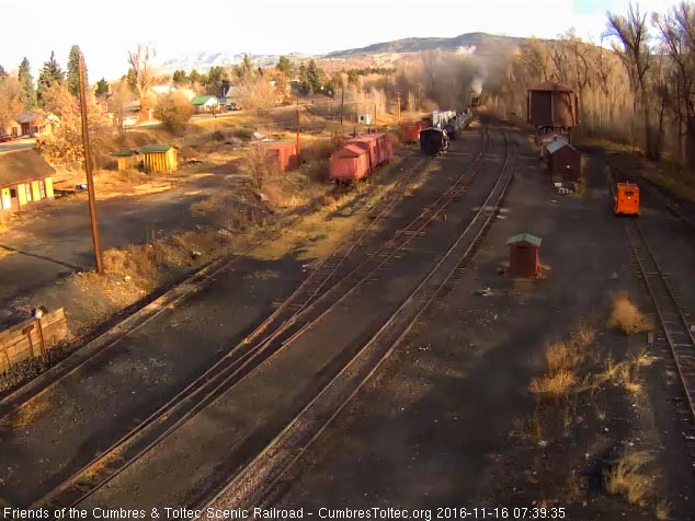 11.16.16 489 heads around the curve to the Chama river bridge.jpg