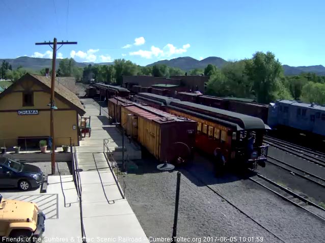 6-5-17 Train 216 gets its hi ball.jpg