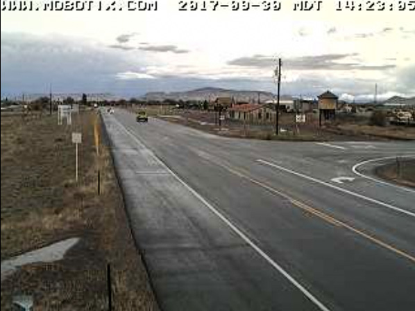 9-30-17 Look to the right of the tank, could that possibly be 484.jpg