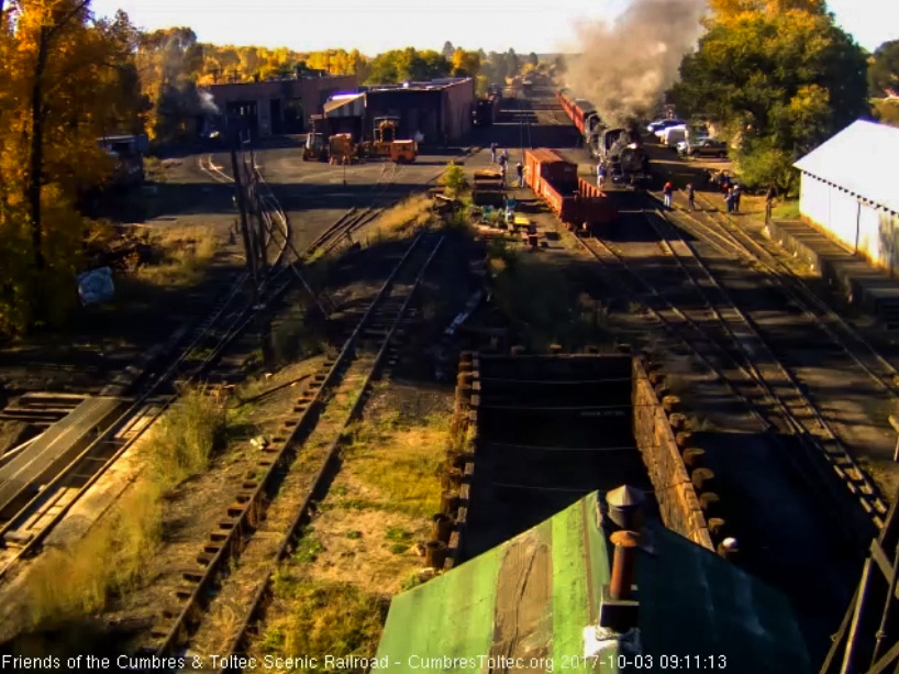 10-3-17  The 484 is now on the 9 car train 216.jpg