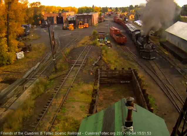 10-4-17  The 487 now shoves the train into south yard.jpg