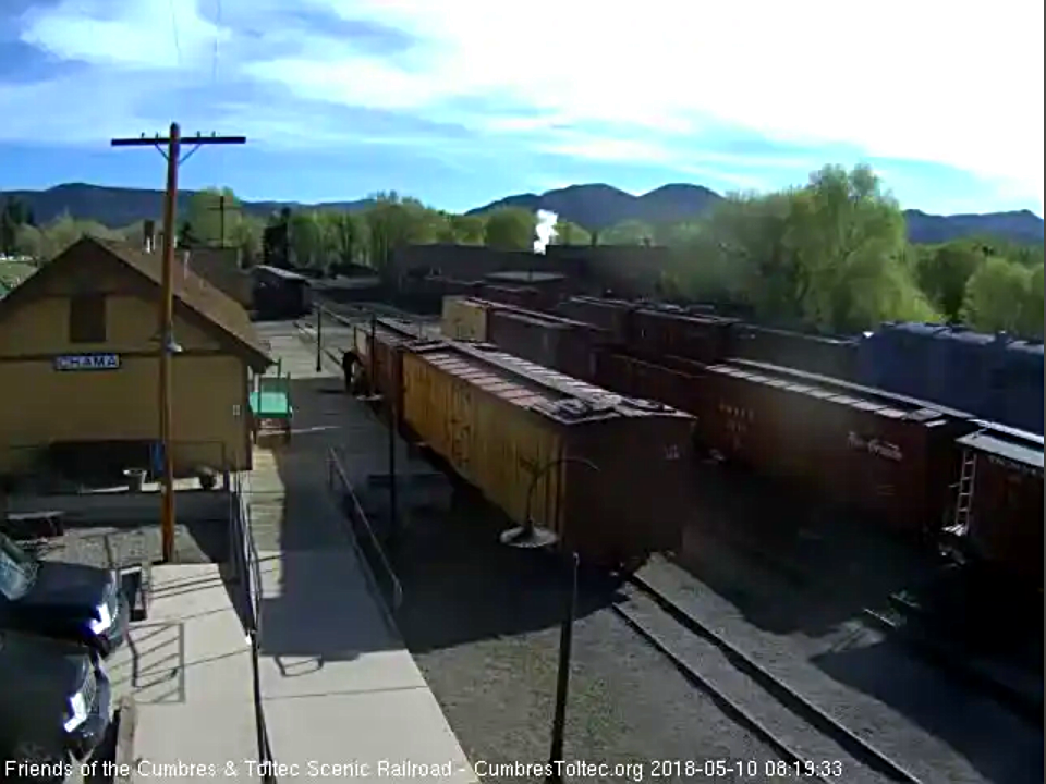 Serious Smoke In Front of Engine House_Thursday, May 10, 2018_11h20m31s_036_.png