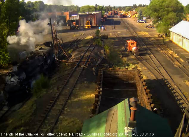 2018-06-06 487 moves over the pit to get its fire cleaned.jpg