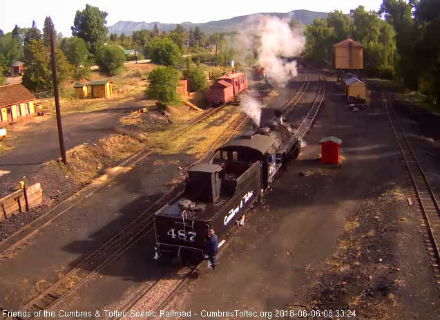 2018-06-06 487 backs toward the coal dock lead.jpg