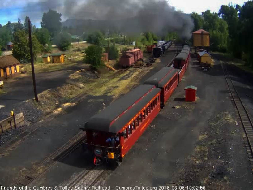 2018-06-06 The parlor Colorado in on the markers for train 216.jpg