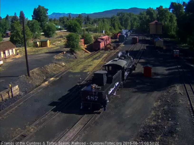 2018-06-15 Having taken on water, the 487 backs toward the coal dock lead.jpg