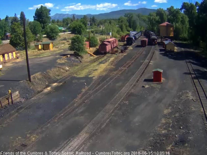 2018-06-15 The parlor New Mexico passes the tank as 487 is clearing the yard.jpg