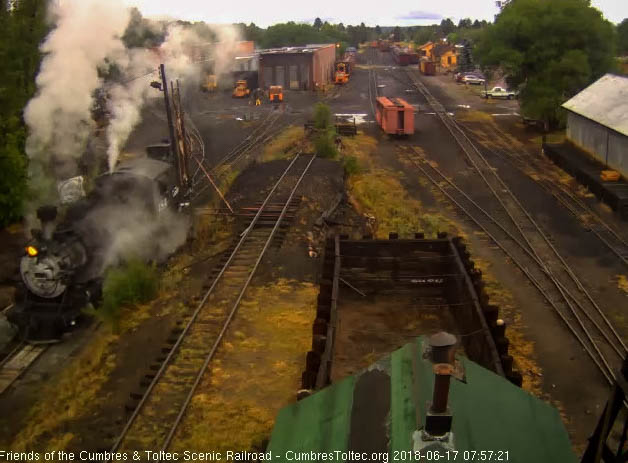 2018-06-17 The 484 is coming over the pit for a fire clean.jpg