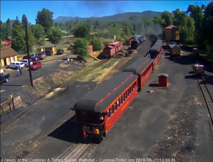 2018-06-20 The parlor Colorado is on the markers as we see the fire truck over on route 17.jpg