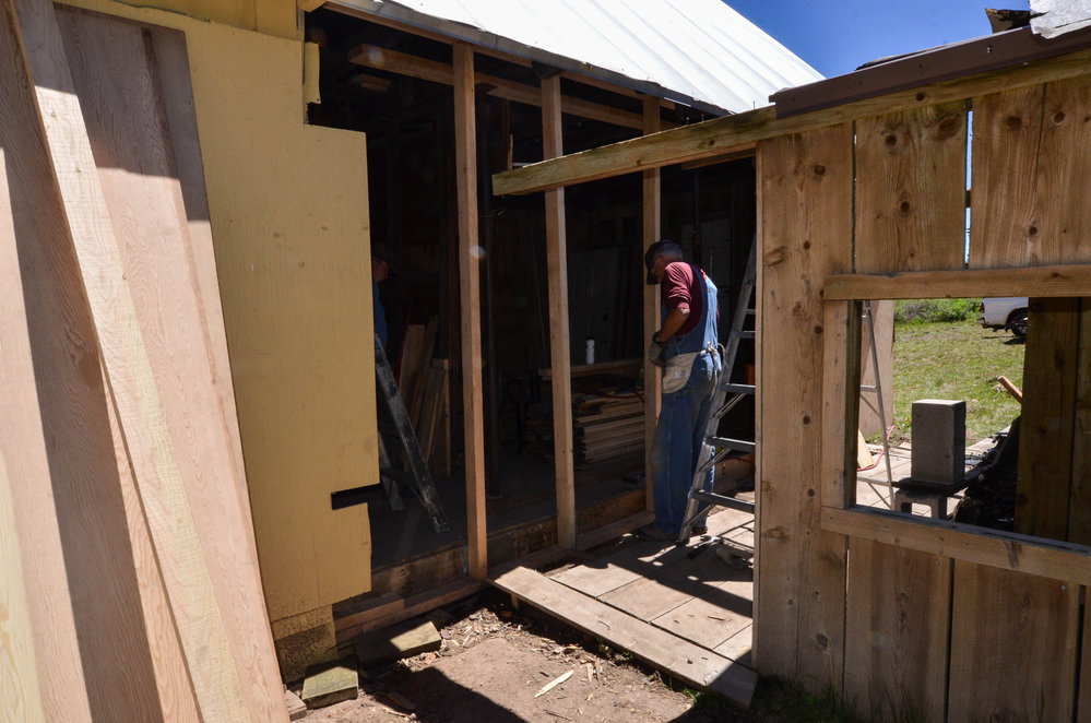 2018-06-21 Framing is moving forward at the car inspectors house.jpg