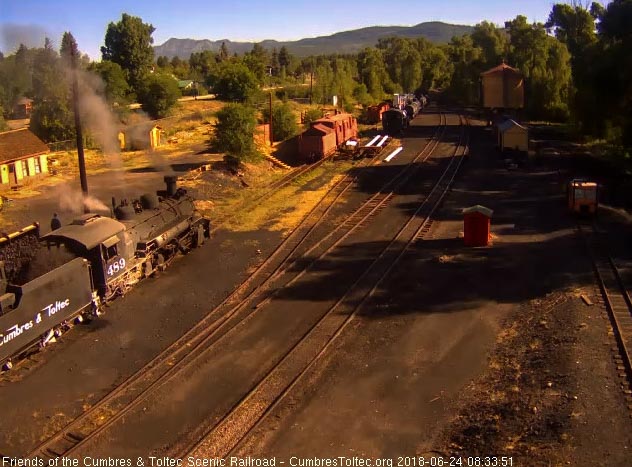 2018-06-23 The loader dumps a bucket of coal into 489's tender.jpg