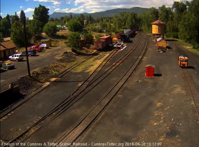 2018-06-26 The 488 comes into Chama with a 9 car train 215.jpg