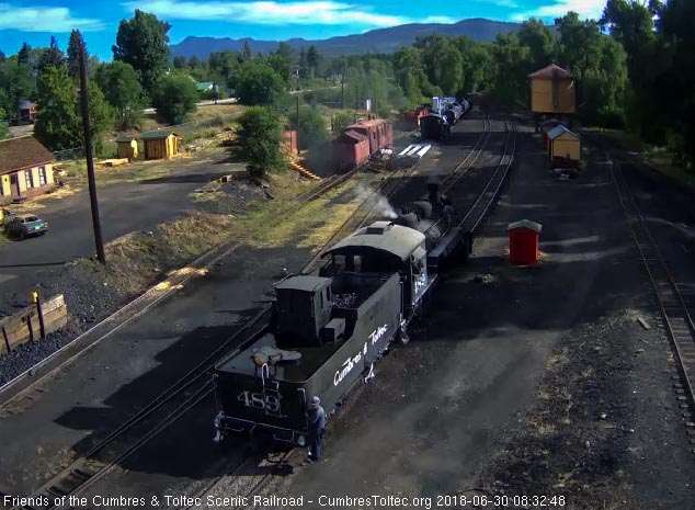 2018-06-30 The 489 now backs toward the coal dock lead.jpg