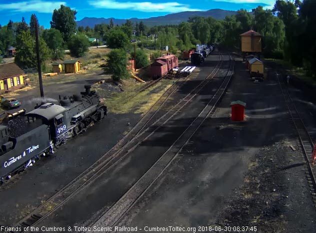 2018-06-30 The coal dust billows up as the loader fills the tender of 489.jpg