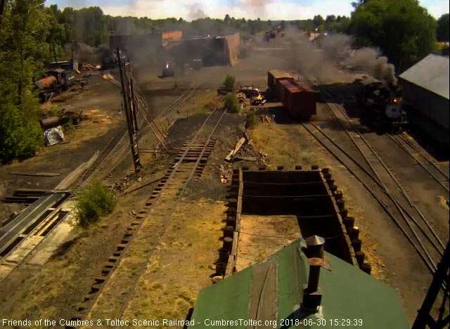 2018-06-30 After sitting most of the day on the depot track the 463 is coming back out.jpg