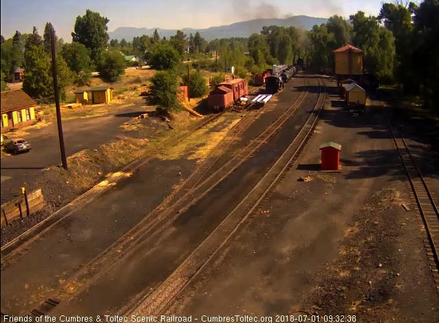 2018-07-01 The 484 has pulled far enough toward the curve to clear the north yard lead.jpg