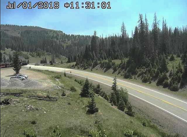 2018-07-01 The 488 crosses route 17 as it departs Cumbres Pass.jpg