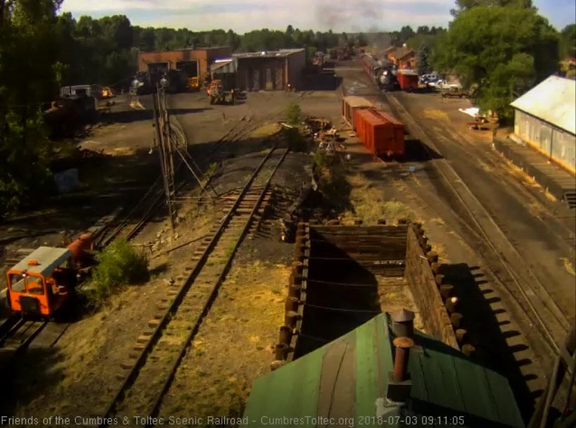 2018-07-03 Today's train 216 is now in loading position.jpg