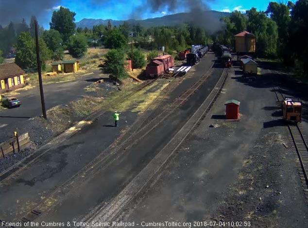 2018-07-04 The parlor Colorado is at the tank as 488 clears the yard.jpg