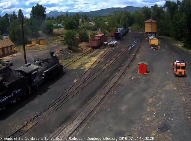 2018-07-04 The 487 is getting its coal bunker filled for its run to Cumbres and back.jpg