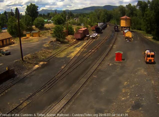 2018-07-04 Back to the tank to wash down the newly added coal.jpg