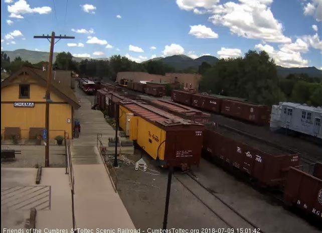 2018-07-09 The student train stops briefly before heading to the wye.jpg