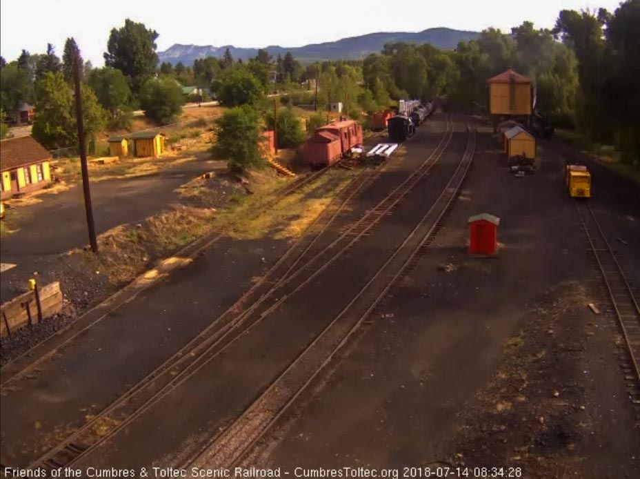 2018-07-14 The 487 has moved to the tank to get its cistern filled and wash the coal.jpg