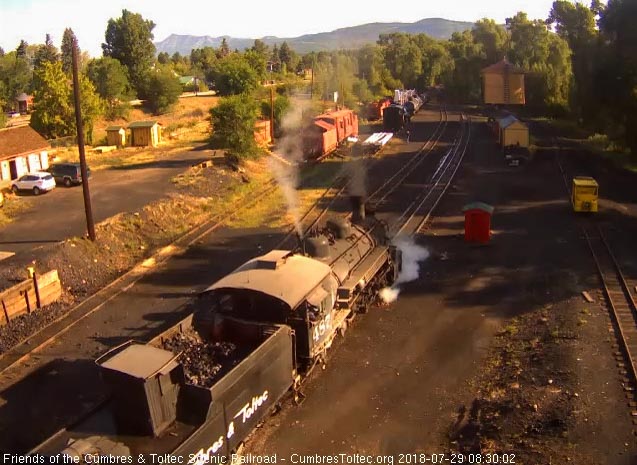 2018-07-29 The 487 backs toward the coal dock lead.jpg