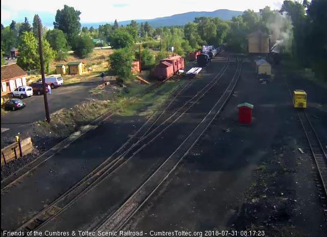 2018-07-31 The 484 has move down to the tank for water and initial coal wash.jpg