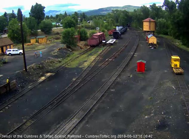 2018-08-03 The 488 brings a 7 car train 215 into Chama.jpg