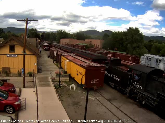 2018-08-03 Its hard to see, but the white dot in the tender bunker is someone shovling the coal forward because there was hardly any left when the 488 came into the yard.jpg