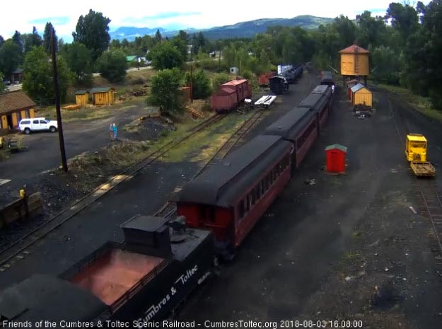 2018-08-03 Looking down into the tender of 488 we cannot see any coal.jpg