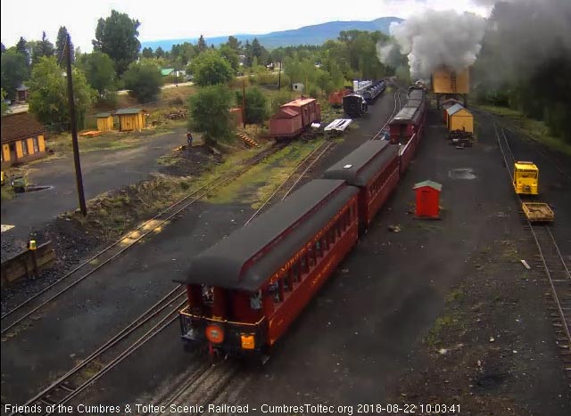 2018-08-22 The New Mexico is by the tipple as the 487 passes the tank.jpg