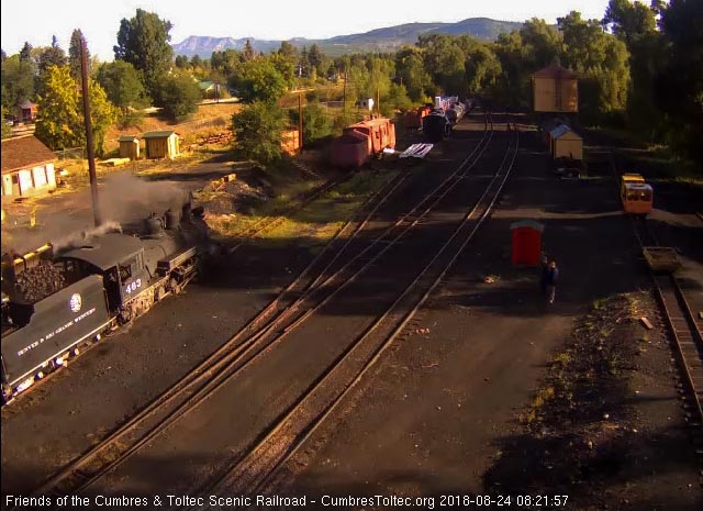 2018-08-22 The morning sun really illuminates the side of 463 as it gets coal.jpg