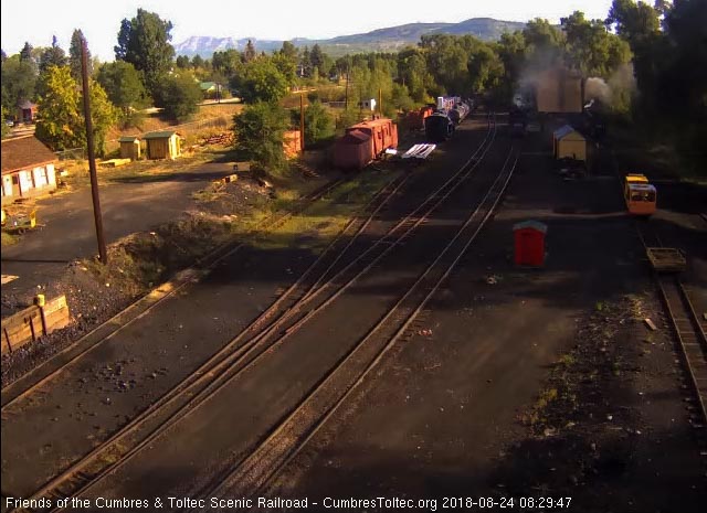 2018-08-22 Both locomotives are at the tank.jpg