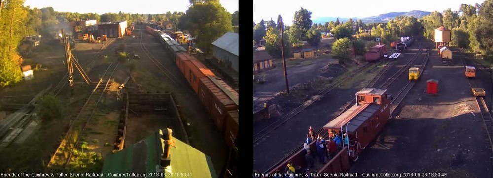 2018-08-26 The train has stopped briefly and some passengers are getting off.jpg